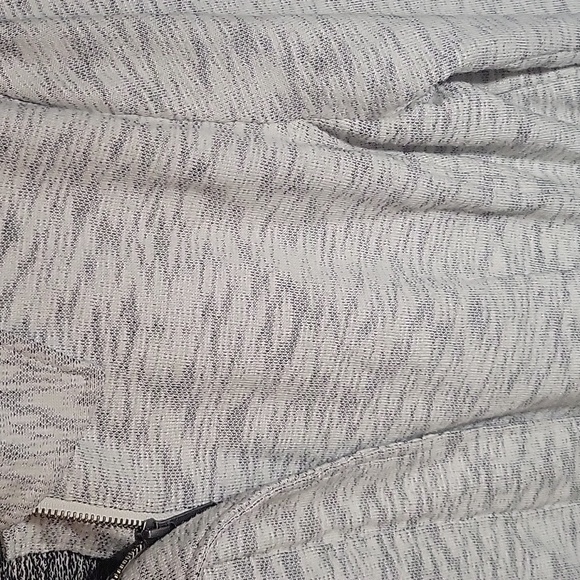 CAbi Neo Moto Full Zip Front Jacket Size Large - Picture 3 of 9